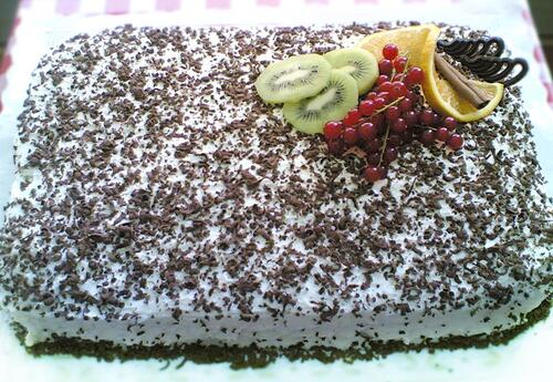 Chiffon de Chocolate com Cobertura de Chantilly